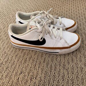 Nike Court Legacy Next Nature, Casual Shoes, Women's (size 8)